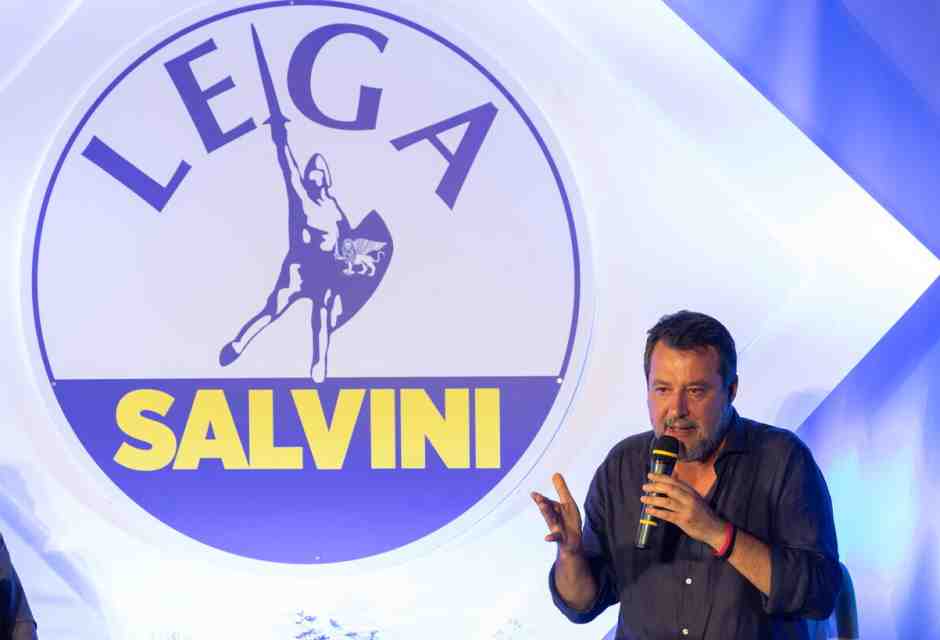 La birra di Salvini. Trump? "E' un originale. Occhiuto? Coraggioso. I reati dei minorenni come quelli dei maggiorenni"