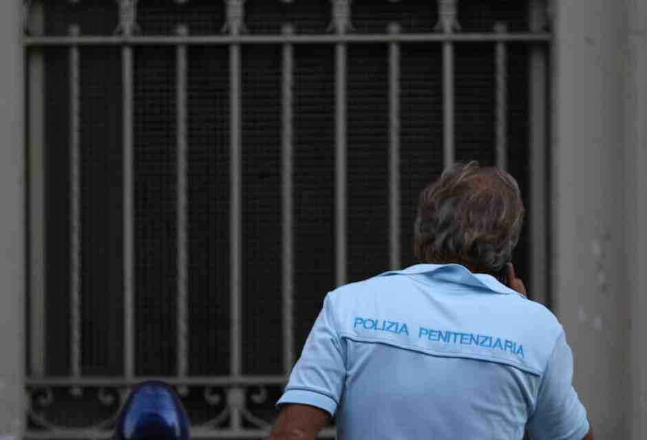 Salvini vuole equiparare i reati dei minorenni a quelli dei maggiorenni: pessima idea