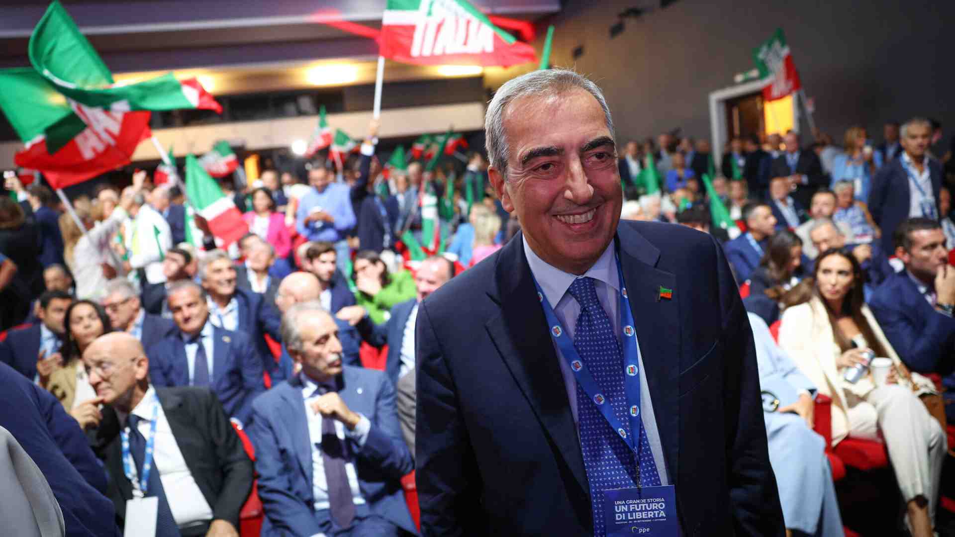 Immagine di Gasparri: “Un Berlusconi candidato? Magari!