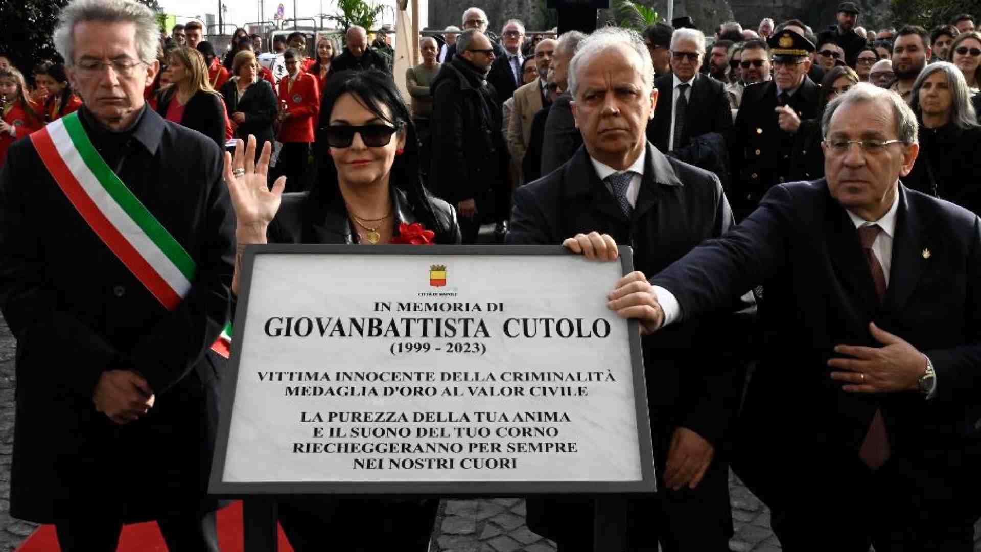 Immagine di Si candida e la sommergono d'insulti: «Chiedo rispetto per la mamma di Giogiò»