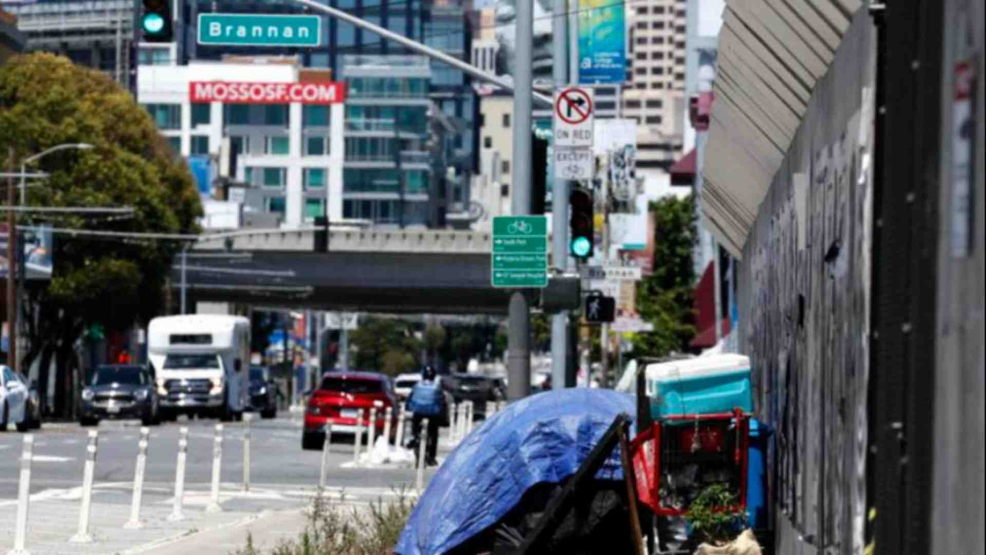 Immagine di Ora Trump caccia i senzatetto dalle strade: «Rinchiudeteli nelle comunità»