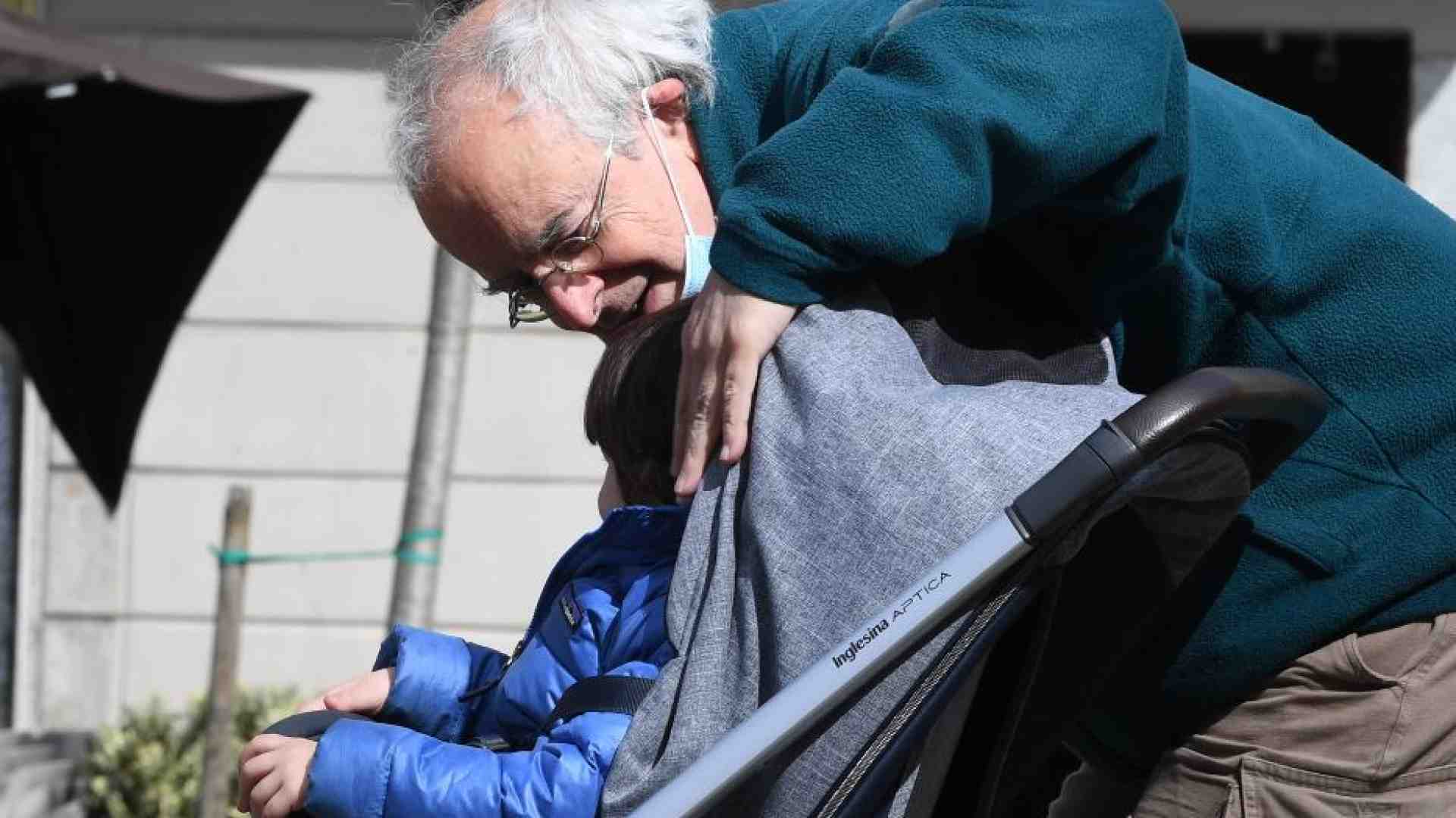 Immagine di Nel Regno Unito sono in aumento i padri over 60