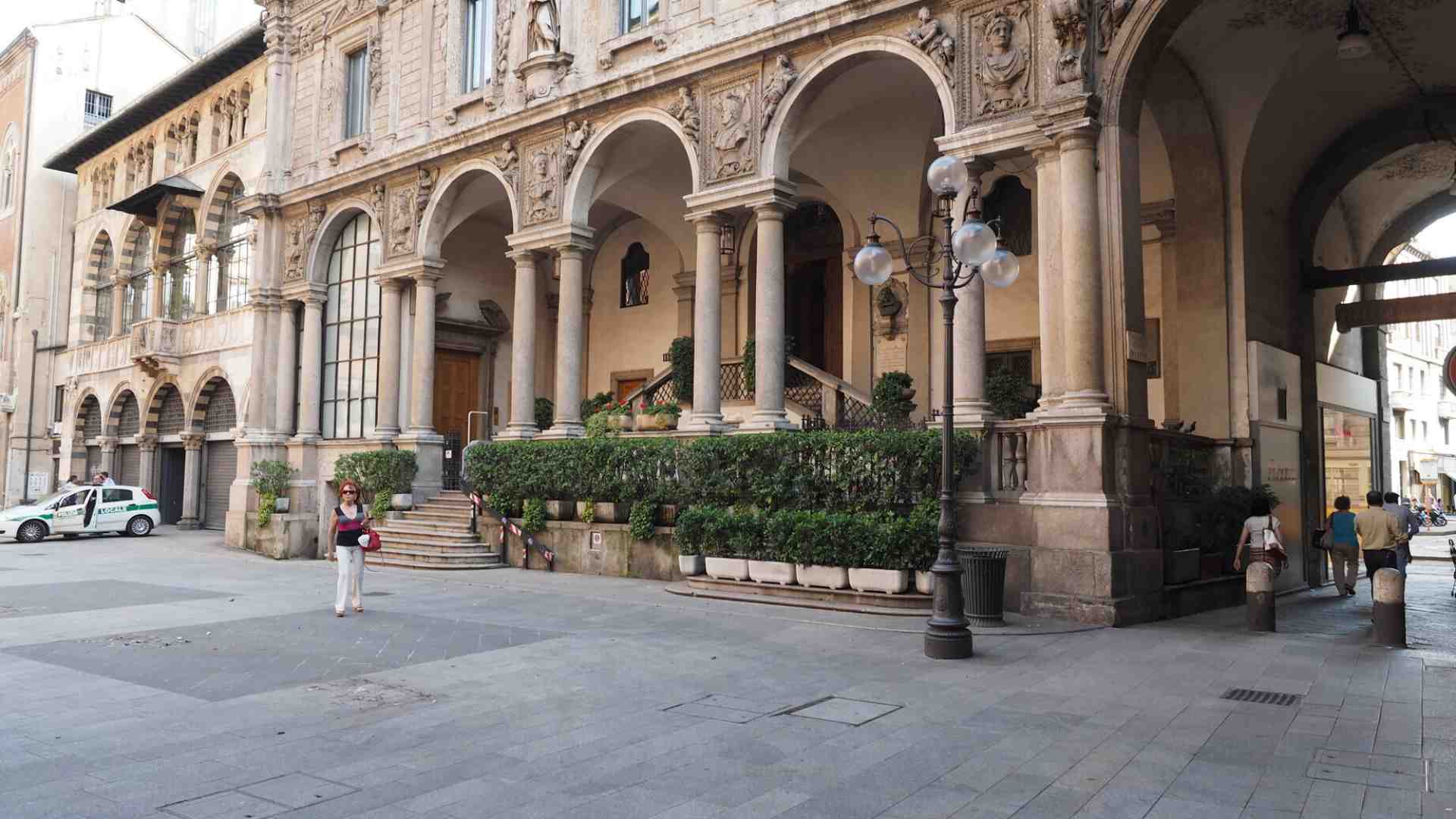 Immagine di Nonostante l'inchiesta, Milano attende la troupe del “Diavolo veste Prada 2”