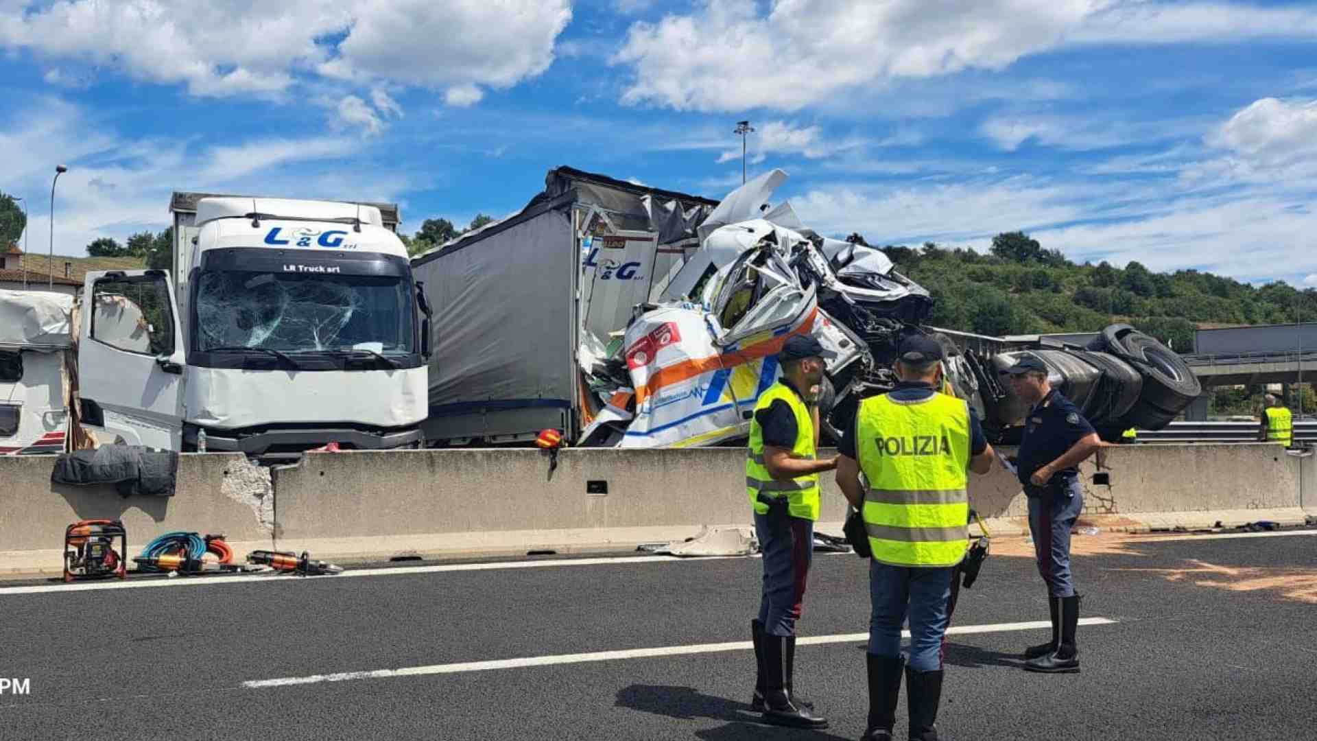 Immagine di Chi sono i due volontari delle Misericordie vittime dell'incidente sull'A1