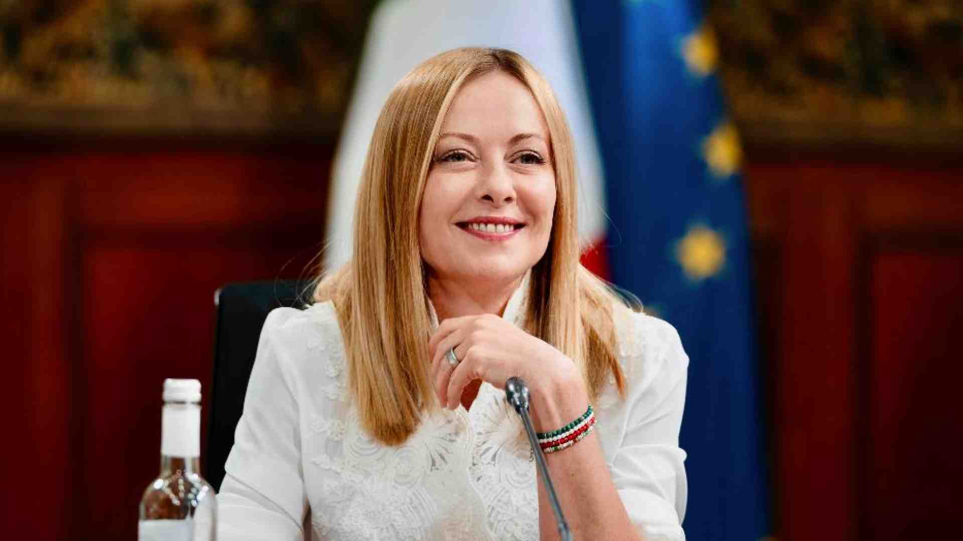 Immagine di Caso Almasri: i gesti di Meloni che sono mancati e la macchia che rimane