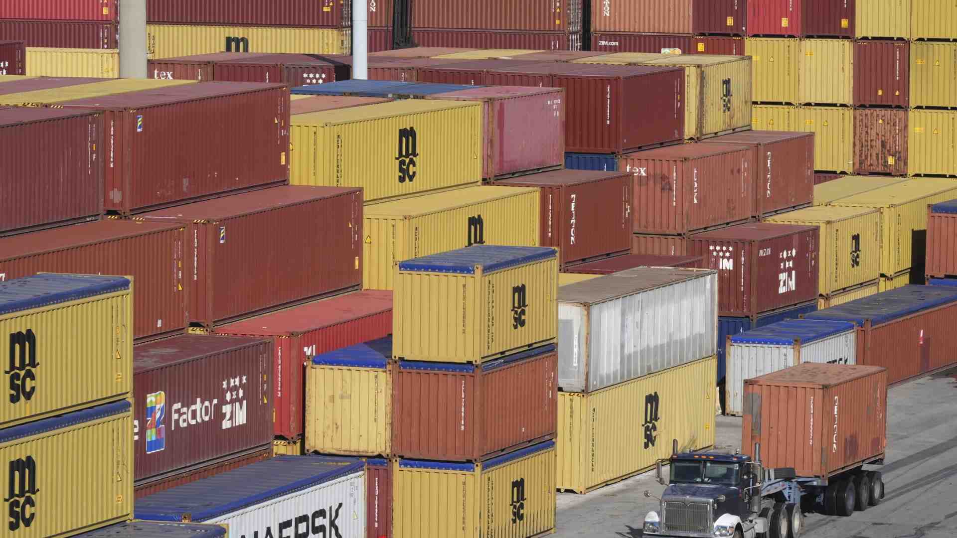 Immagine di Io dazio da sola. Come spiegare a un americano il concetto di "ristori"