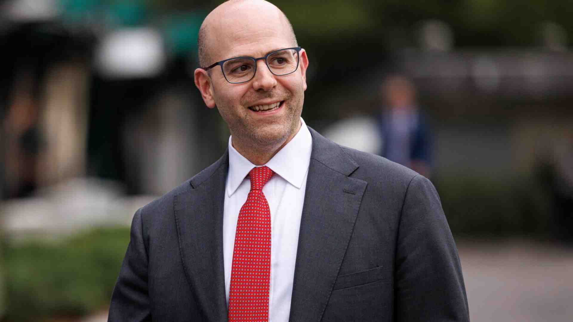 Immagine di Stephen Miran dalla Casa Bianca alla Fed per infastidire Powell