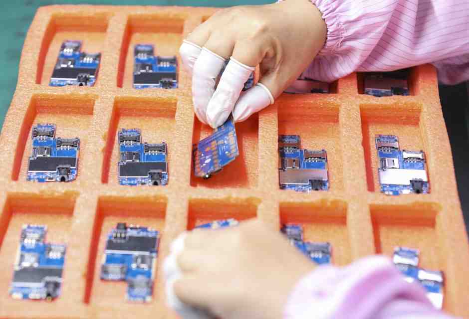 Cosa rischia un’Europa incapace di reagire alla mossa di Trump sui microchip. Intervista