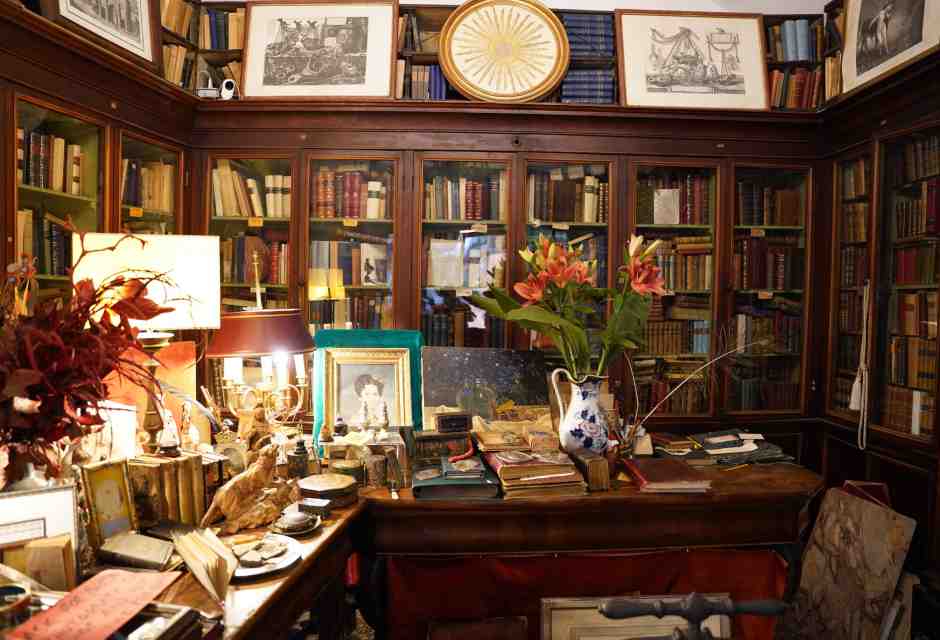 Antica Libreria Cascianelli, da 180 anni una camera delle meraviglie nel cuore di Roma