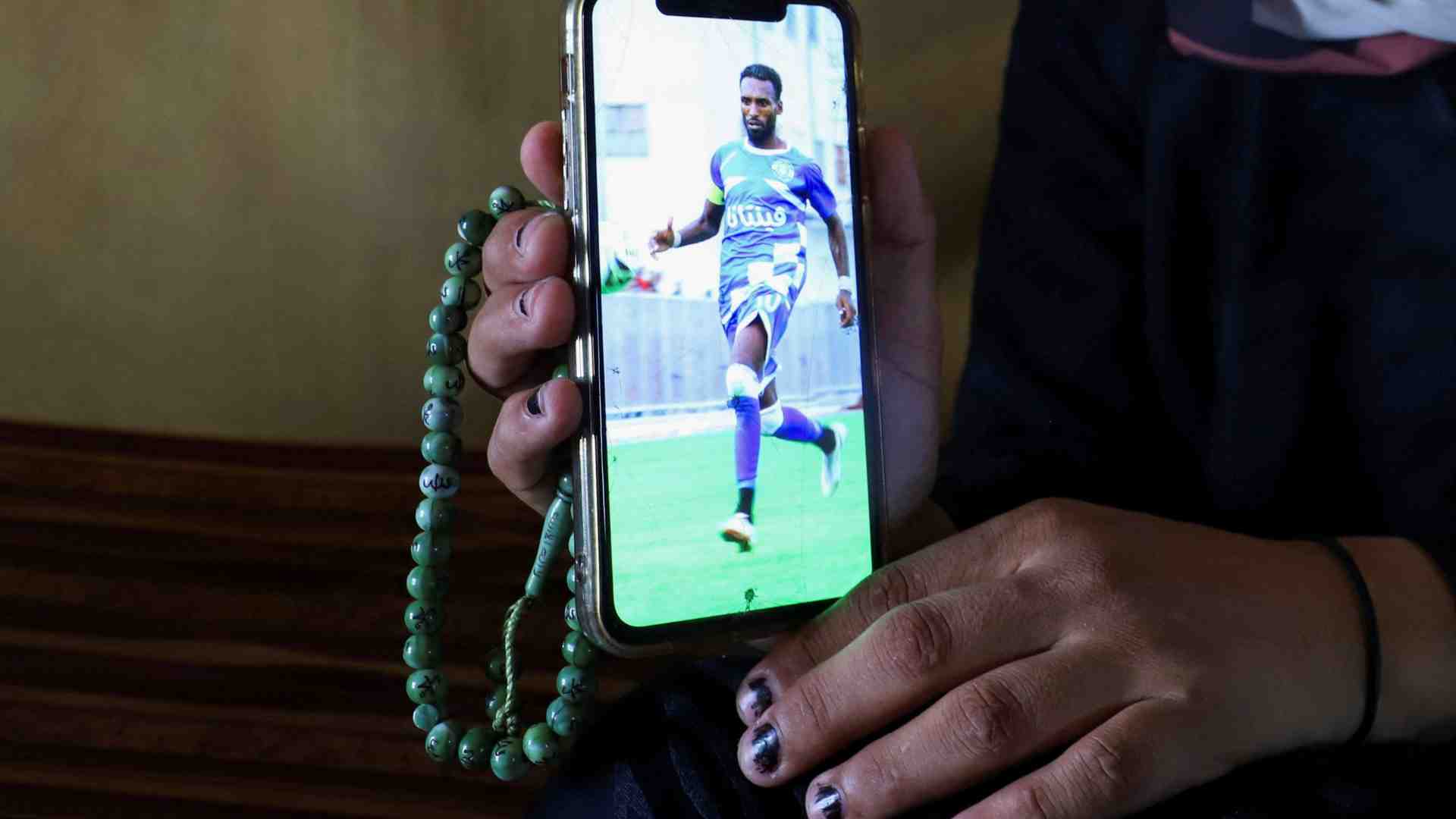 Immagine di Il calciatore e il reporter uccisi: chi sono i due nuovi simboli palestinesi