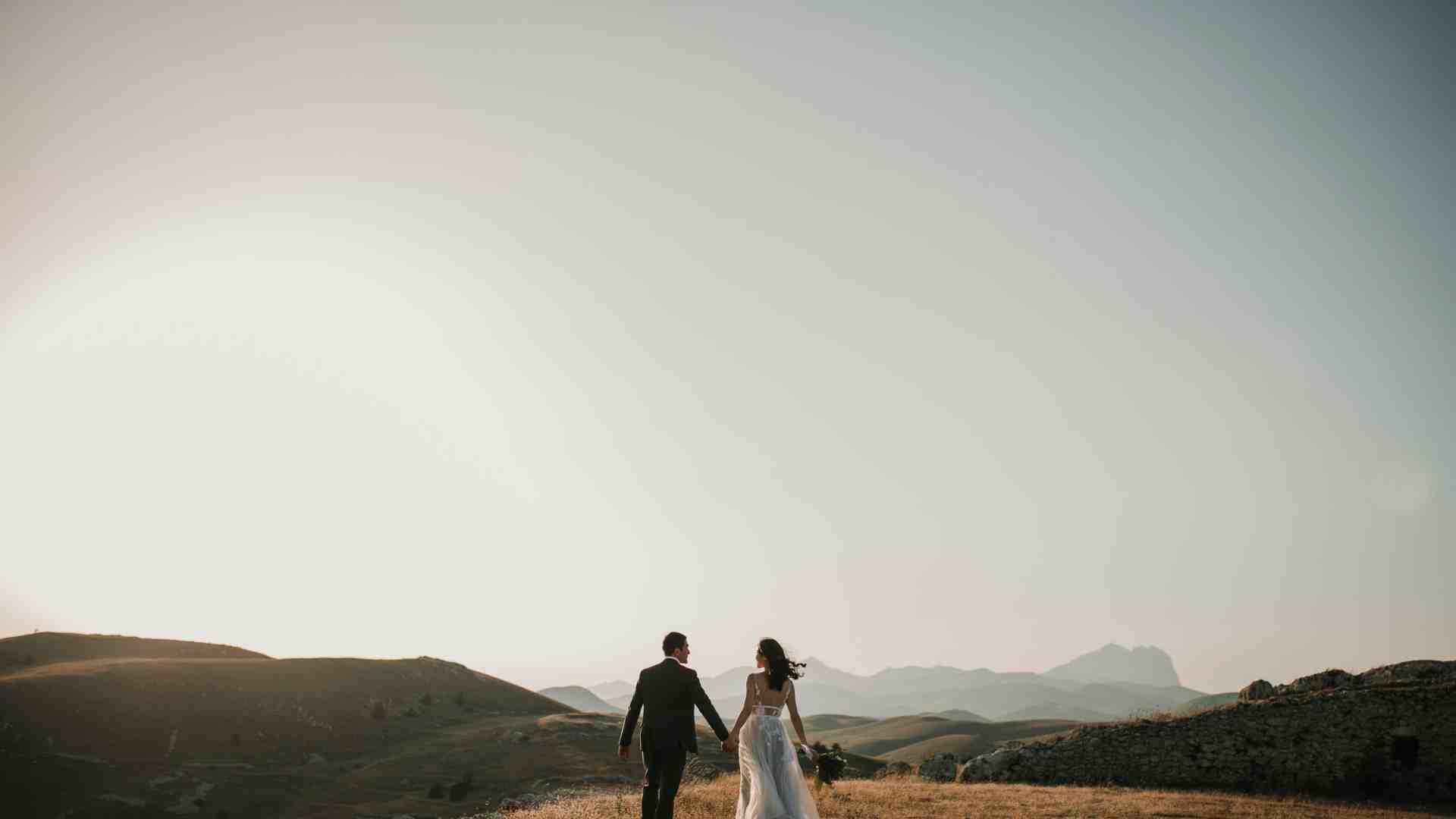 Immagine di Il matrimonio è ufficialmente diventato il culmine della vita esibizionistica che conduciamo
