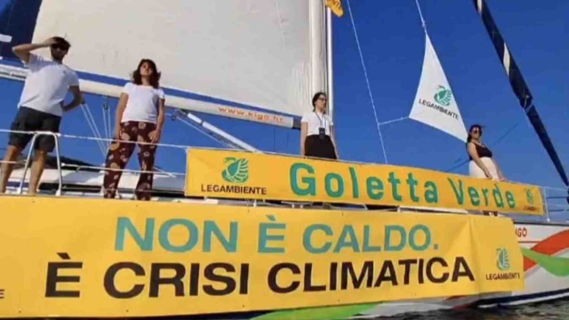 Immagine di Mari e laghi italiani: uno su tre inquinato oltre i limiti di legge