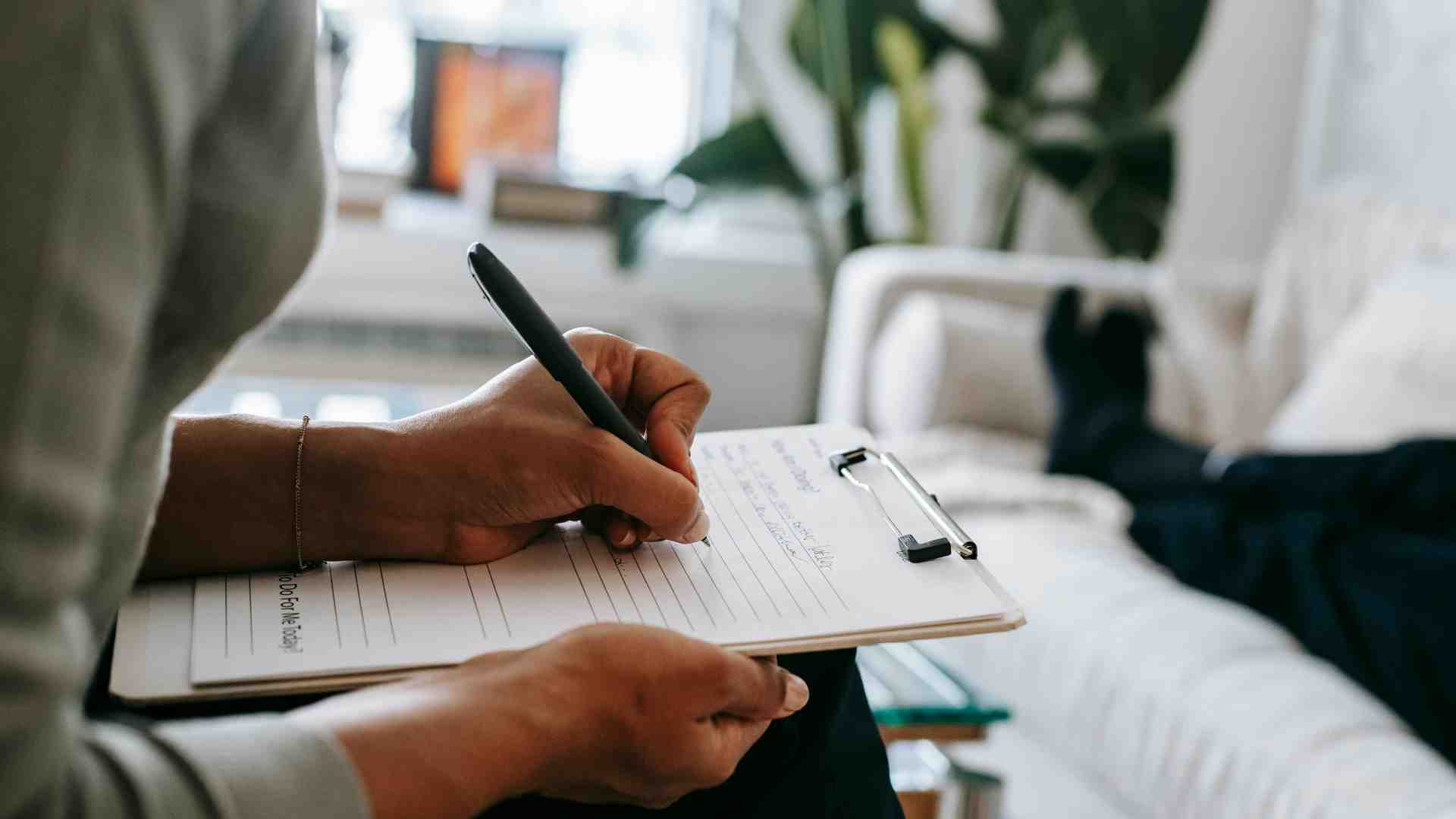 Immagine di Al via dal 15 settembre le domande per il bonus psicologo: non sarà per tutti