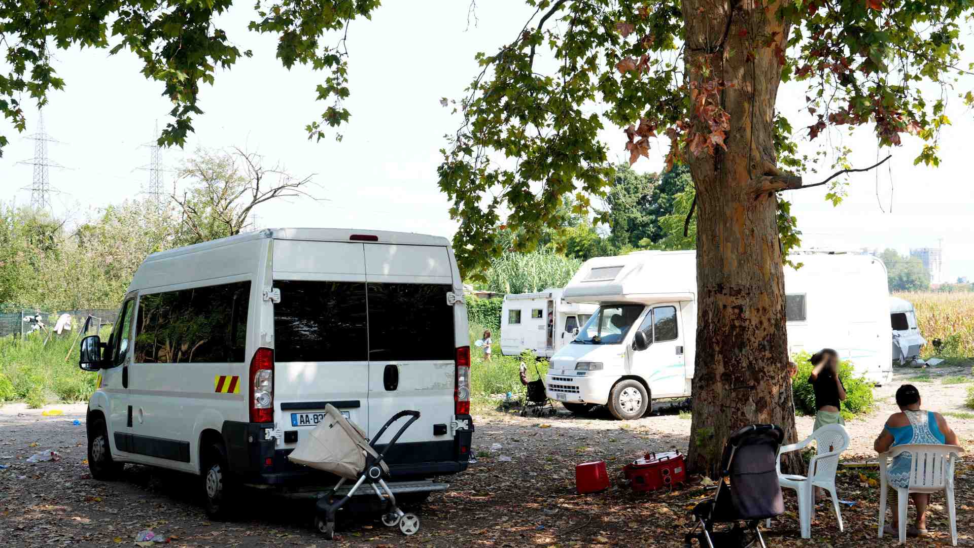 Immagine di Il caso dei campi rom: quali sono i numeri e i progetti che dividono i politici