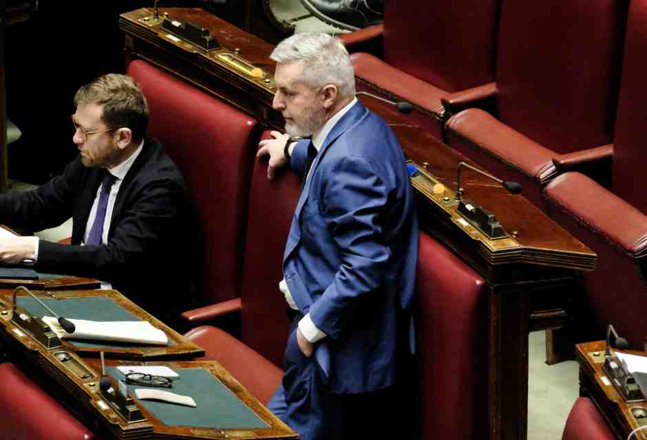 Le "rotte" di Guerini: "Meloni con la Ue, Salvini con chi sta? Lega incoerente. L'Ucraina è il cortocircuito di governo"