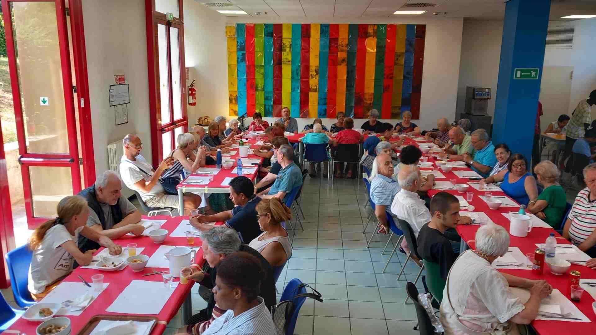Immagine di Ferragosto accende la solidarietà: solitudine all’angolo