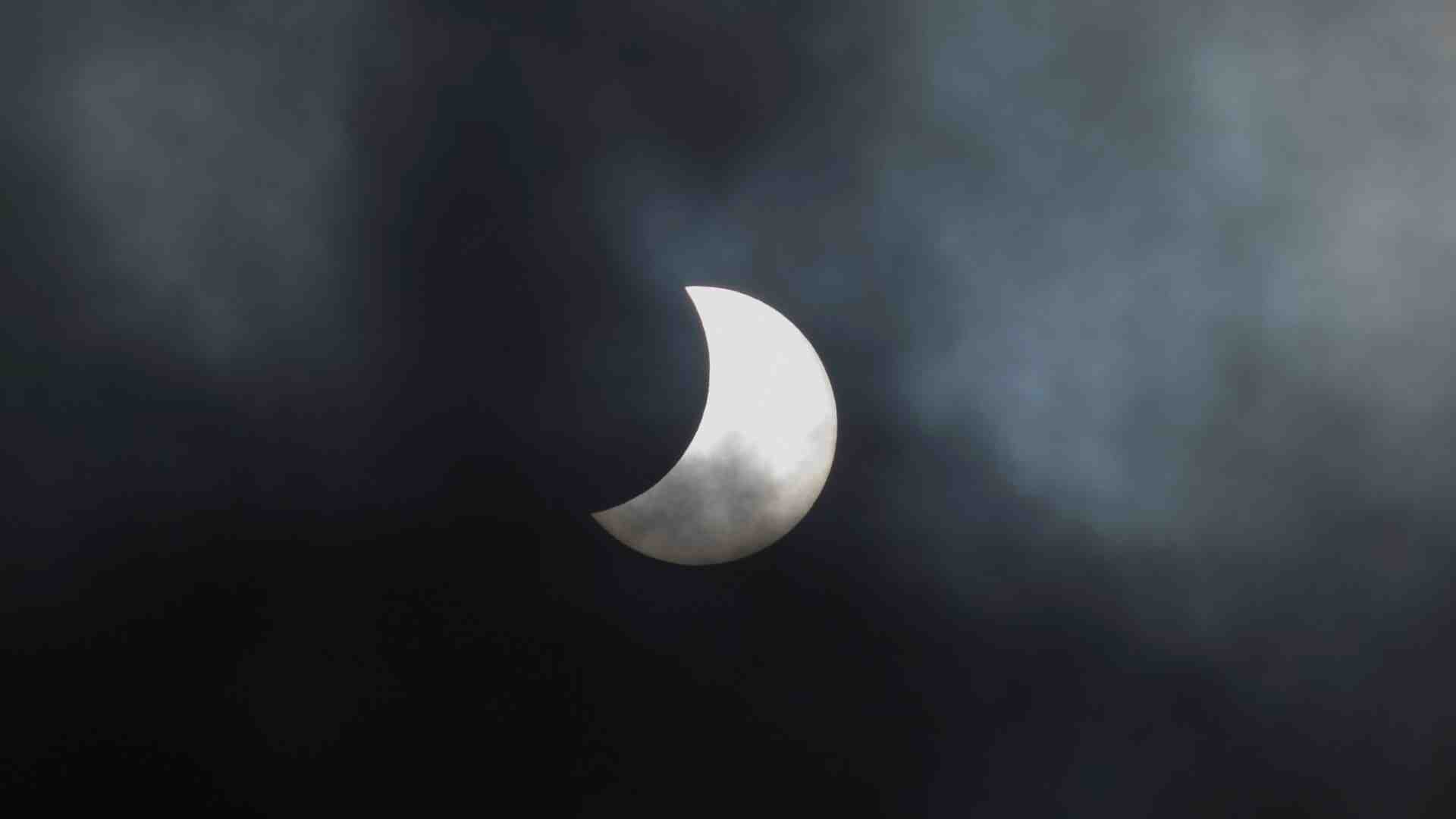 Immagine di Le eclissi: finestre sull'ignoto attraverso cui l'universo ci parla