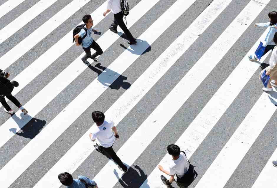 Foto di Ryoji Iwata su Unsplash