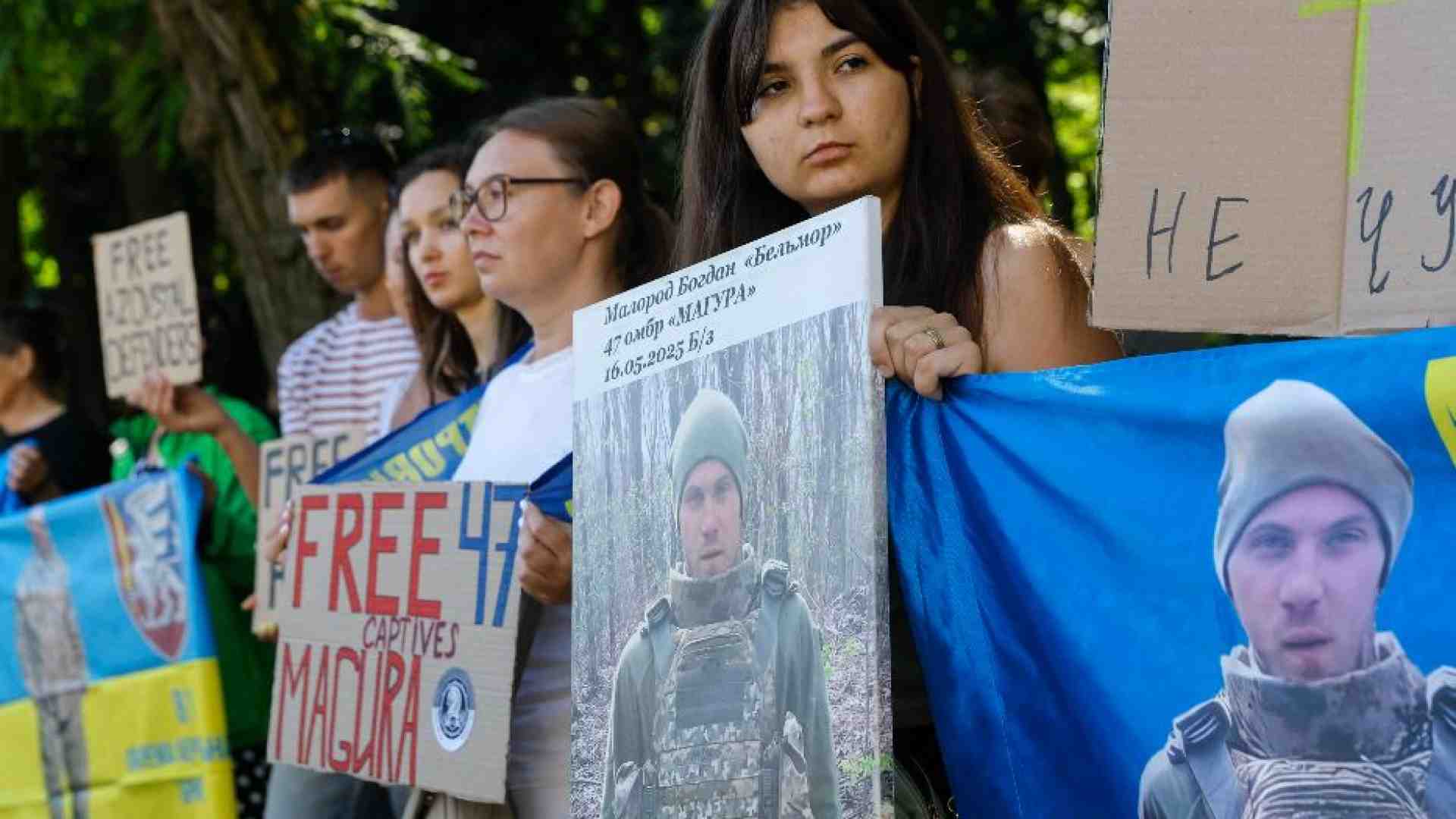 Immagine di Prigionieri e bambini, non armi e territori. La via della diplomazia umanitaria