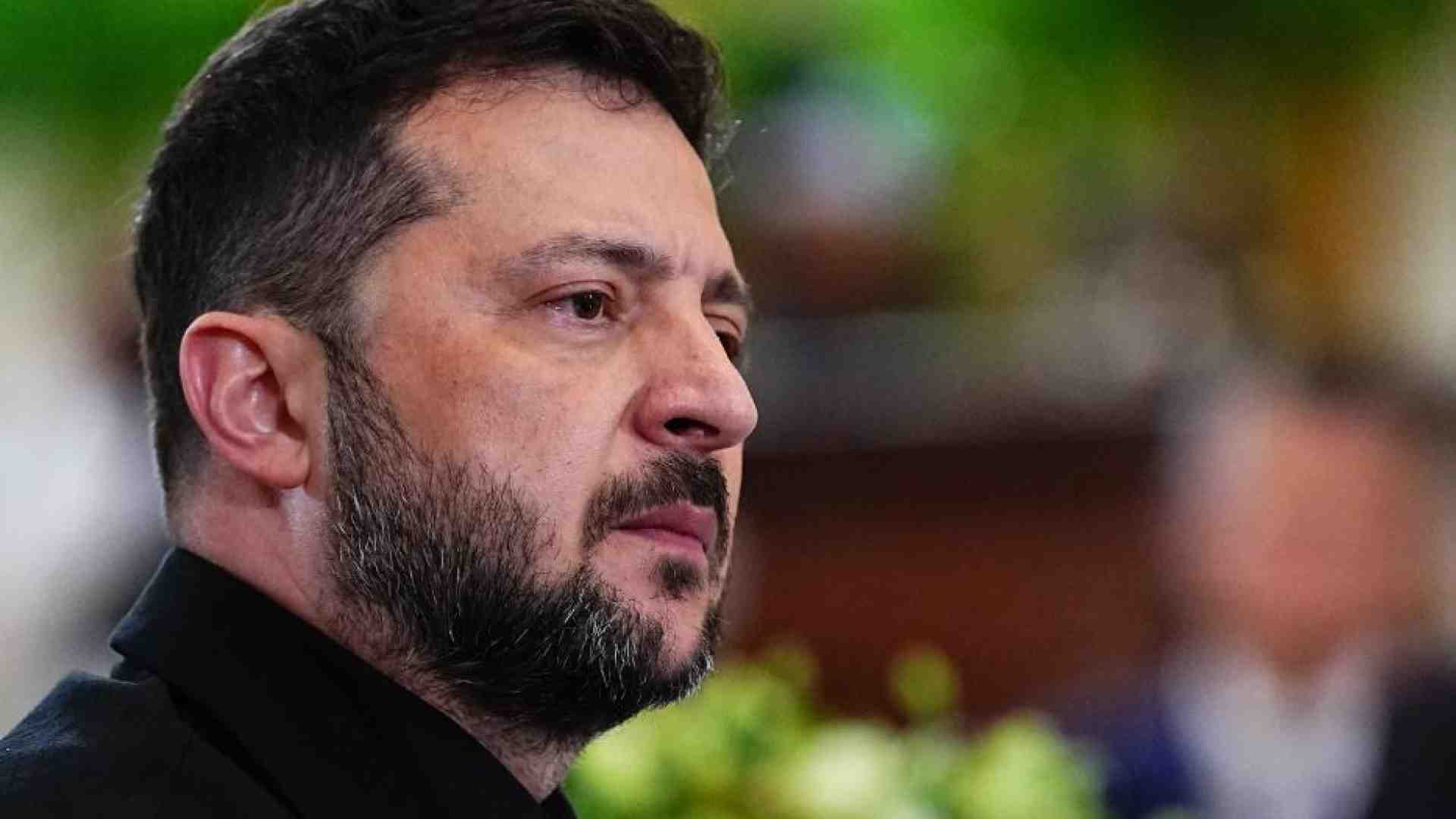 Immagine di I consensi giù, il fronte del no alle concessioni: Zelensky è sempre più solo