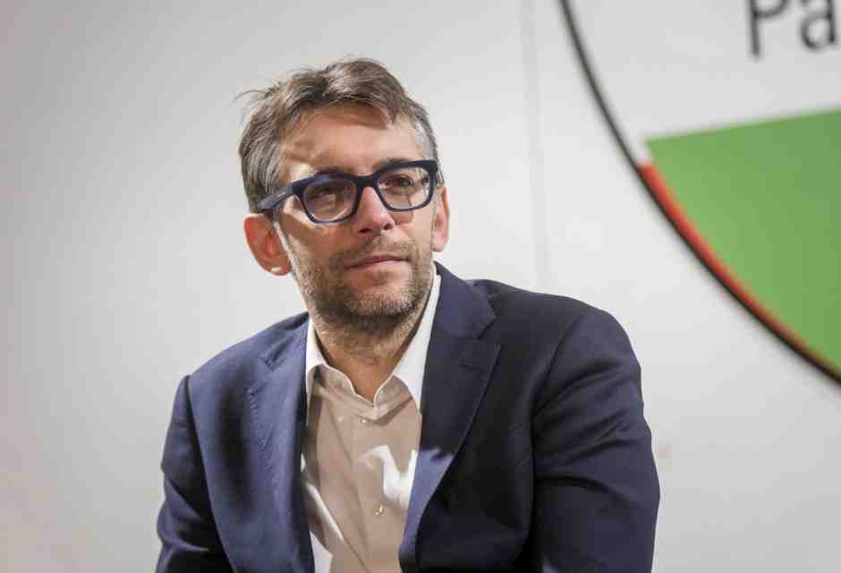 La procura di Milano acquisisce illegalmente le chat di Maran: “Il mio caso all’Eurocamera”