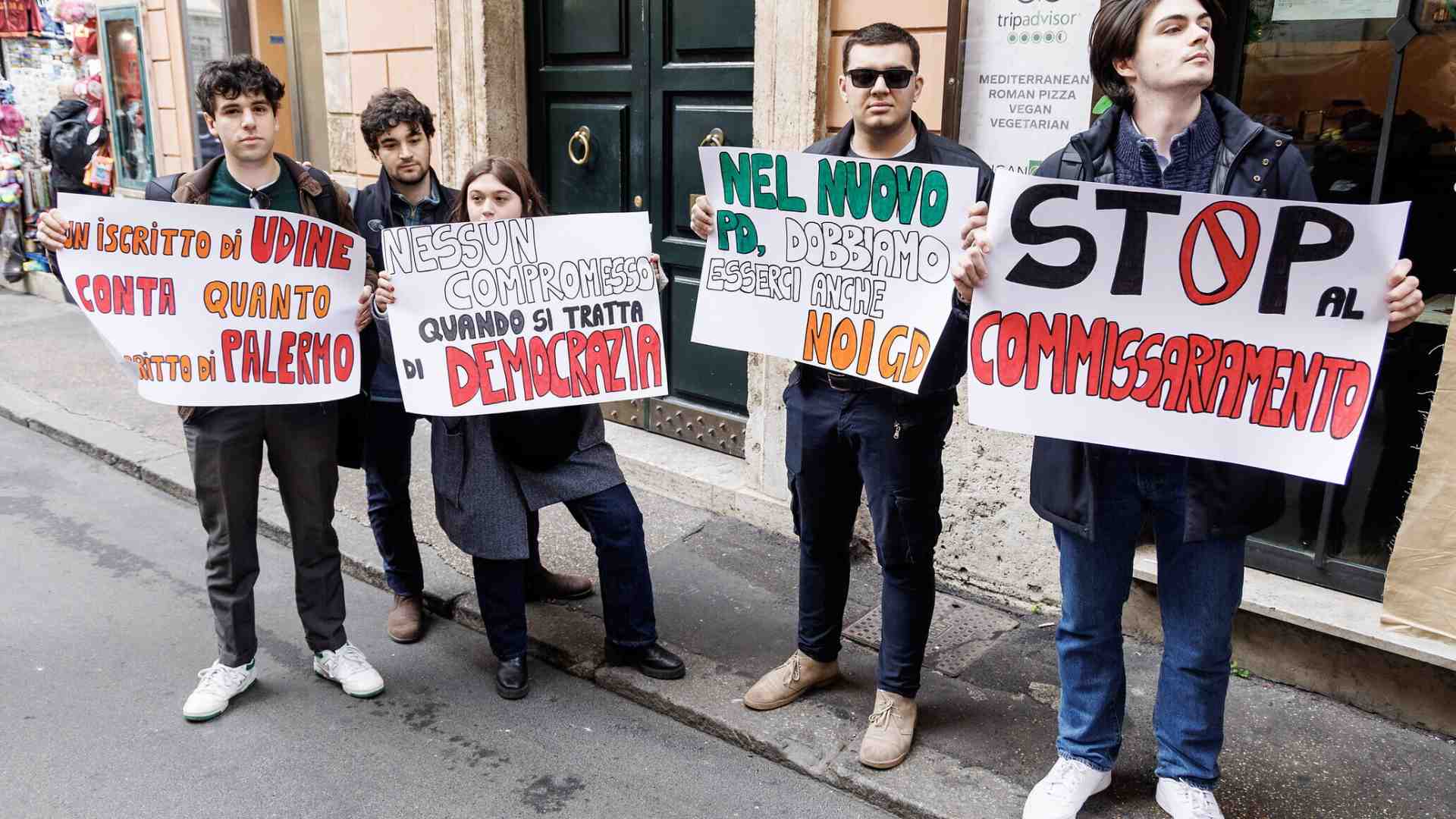 Immagine di Forever young dem. L’odissea dei giovani del Pd