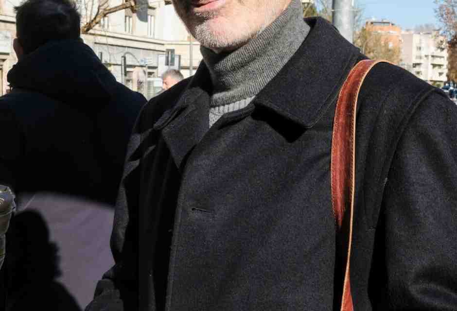 Paolo Bellavite alla manifestazione delle associazioni dei danneggiati dai vaccini Covid-19. davanti al Tribunale di Roma (LaPresse)&nbsp;<br />