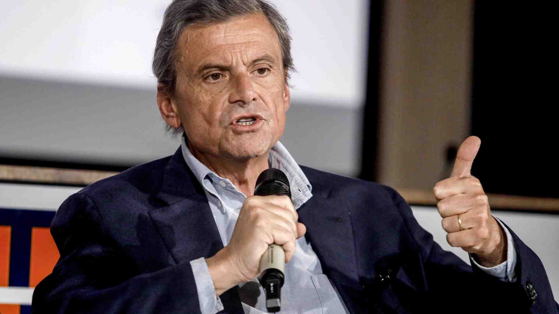 Immagine di In Toscana Calenda sbatte la porta in faccia a Pd-M5s. Niente inchini a Taverna