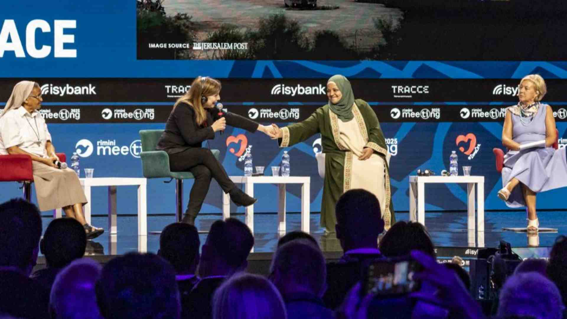 Immagine di Layla ed Elana, le due madri che hanno commosso il Meeting