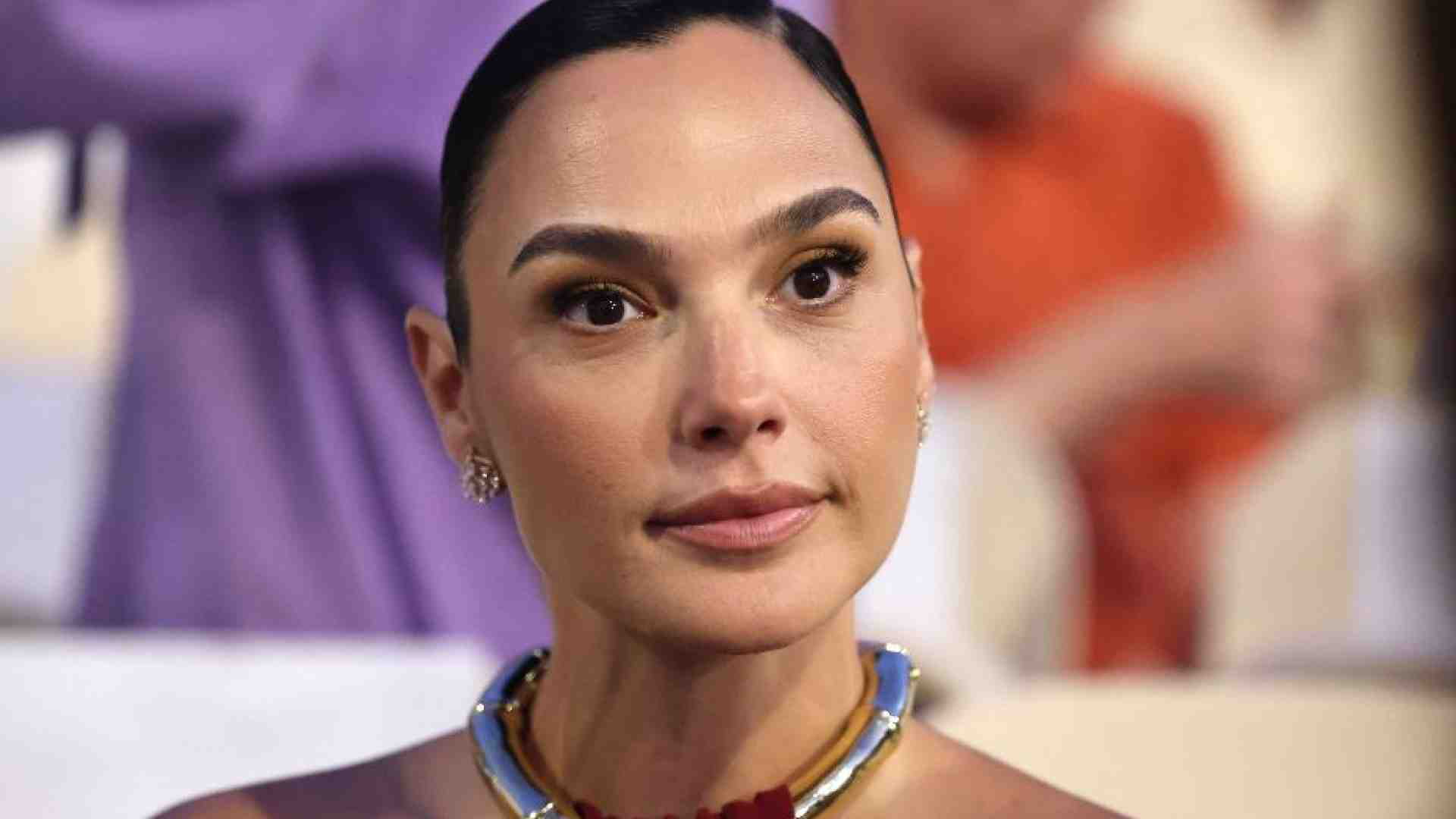 Immagine di L'attrice israeliana Gadot, l'assenza alla Mostra: cosa è successo a Venezia
