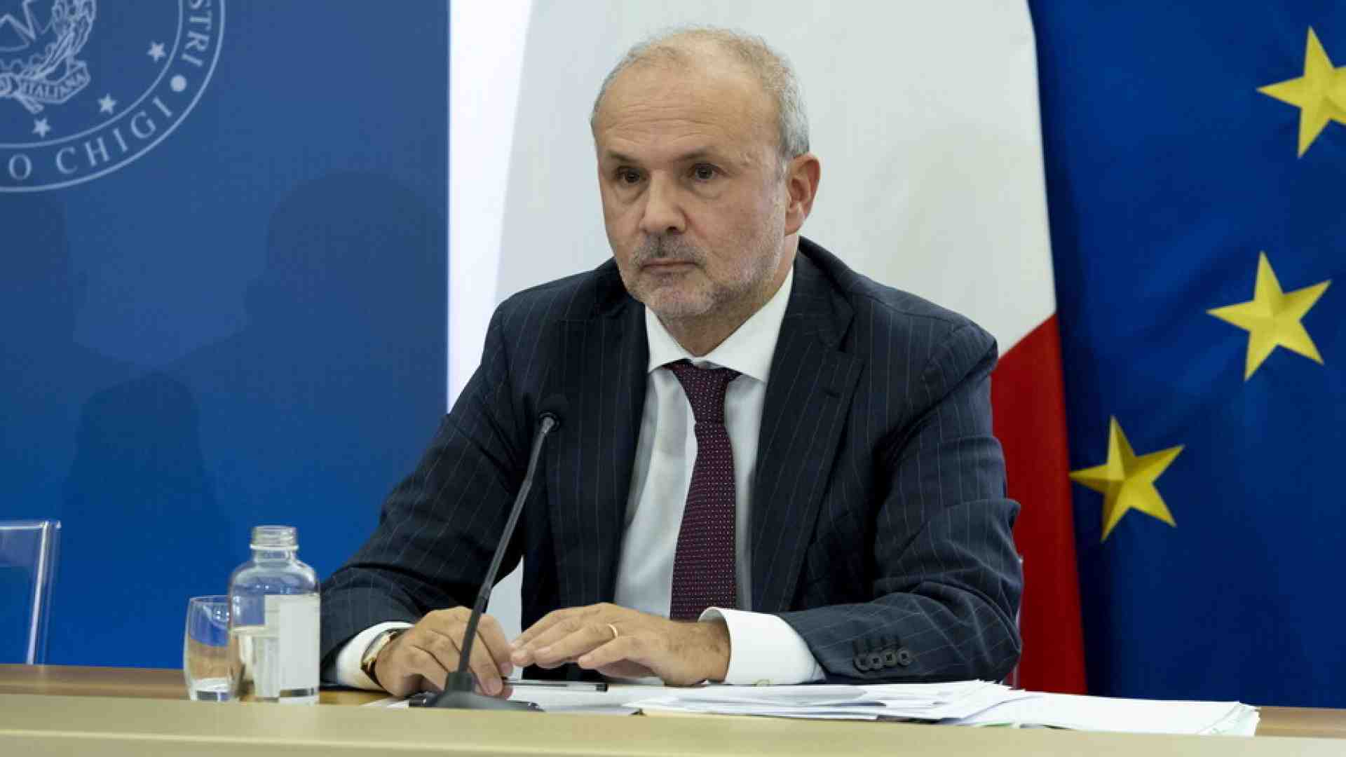 Immagine di Schillaci dà forfait al Meeting dopo le polemiche sui vaccini. Ancora gelo con Meloni
