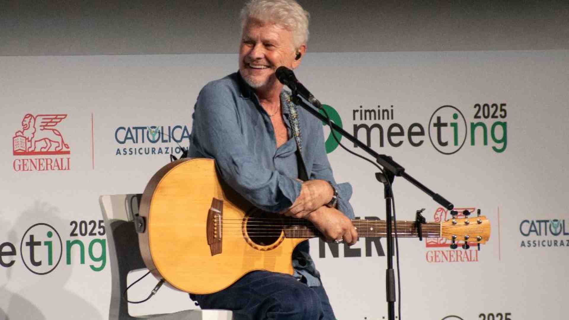 Immagine di Ron: «La fede, l'uomo che sono grazie a Dio e l'anima che accarezzo»