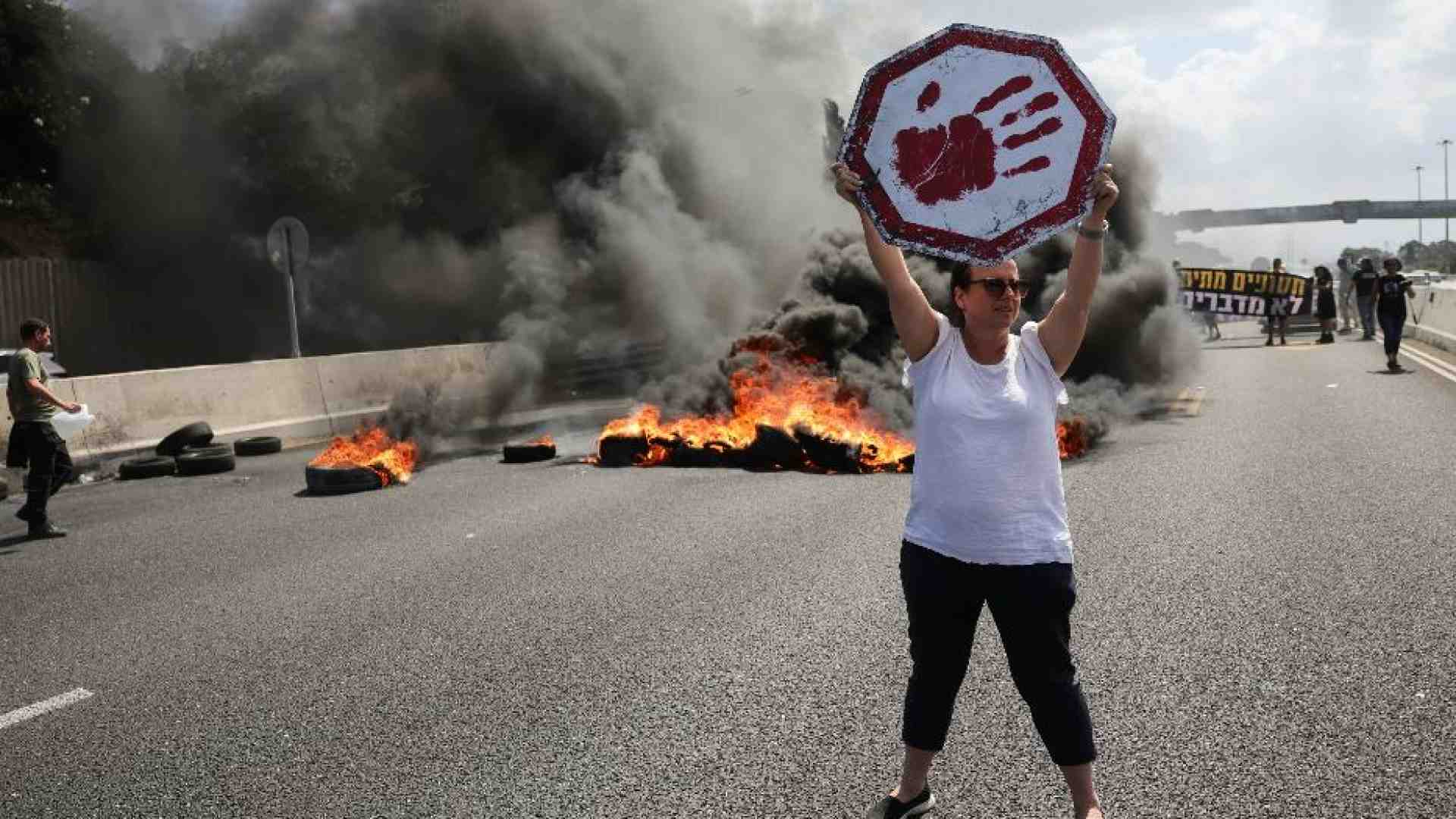 Immagine di Cortei e sit-in: Israele è paralizzato per le proteste contro Netanyahu