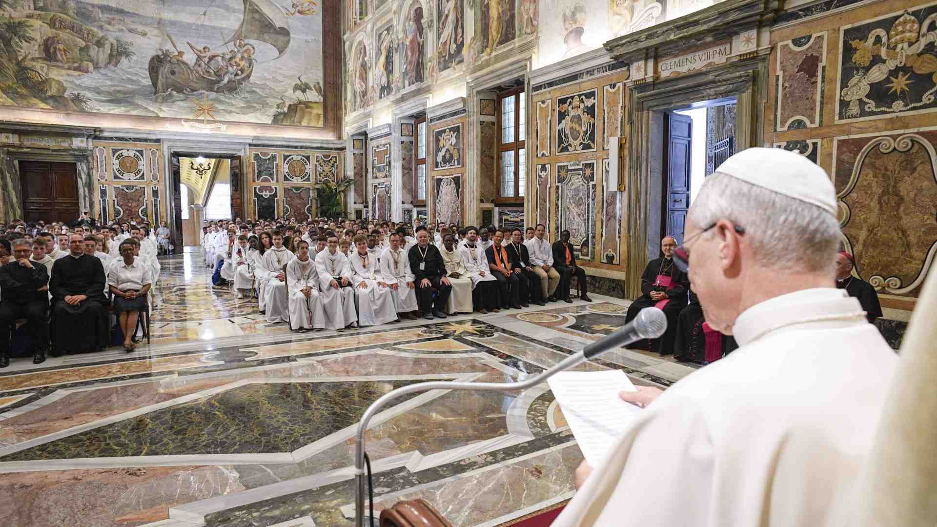 Immagine di No, per Leone XIV le religioni non sono tutte uguali: "Solo Gesù ci salva"