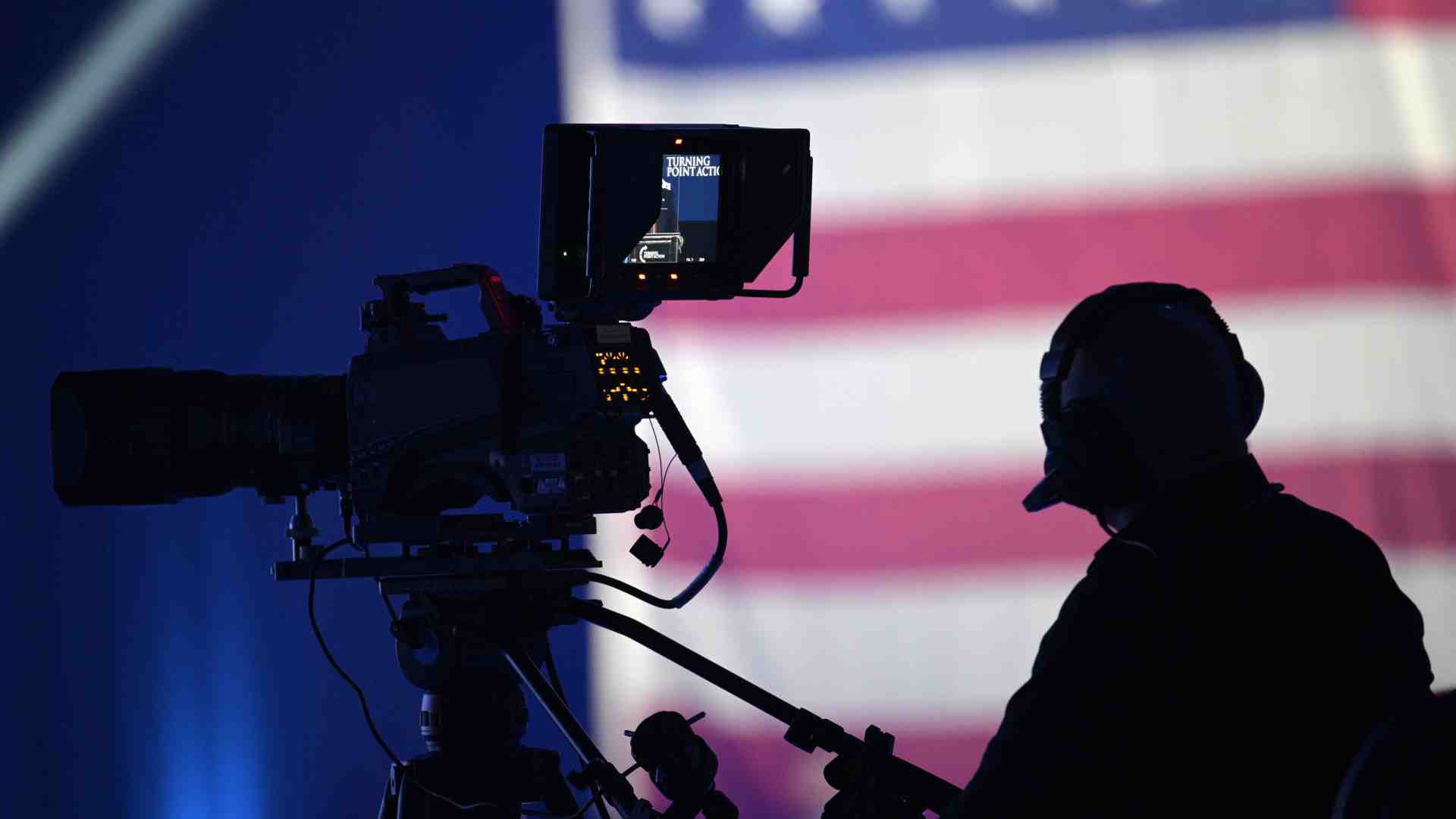Immagine di L'attacco di Trump alle tv "ostili"