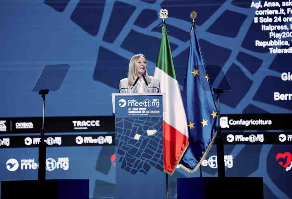 Casa, scuola e famiglia: così Meloni conquista (senza fatica) il popolo di Cl