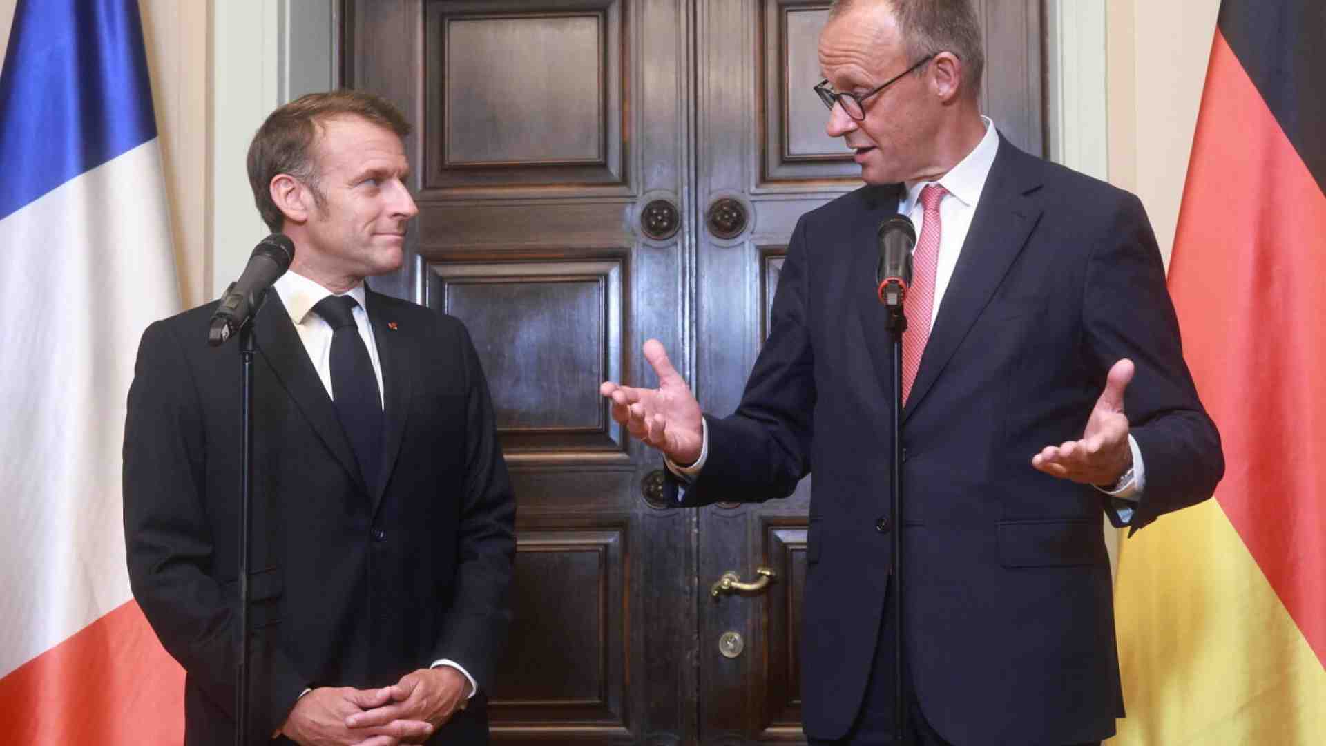 Immagine di Macron e Merz si fanno le feste, ma sullo Scaf c’è poco da brindare