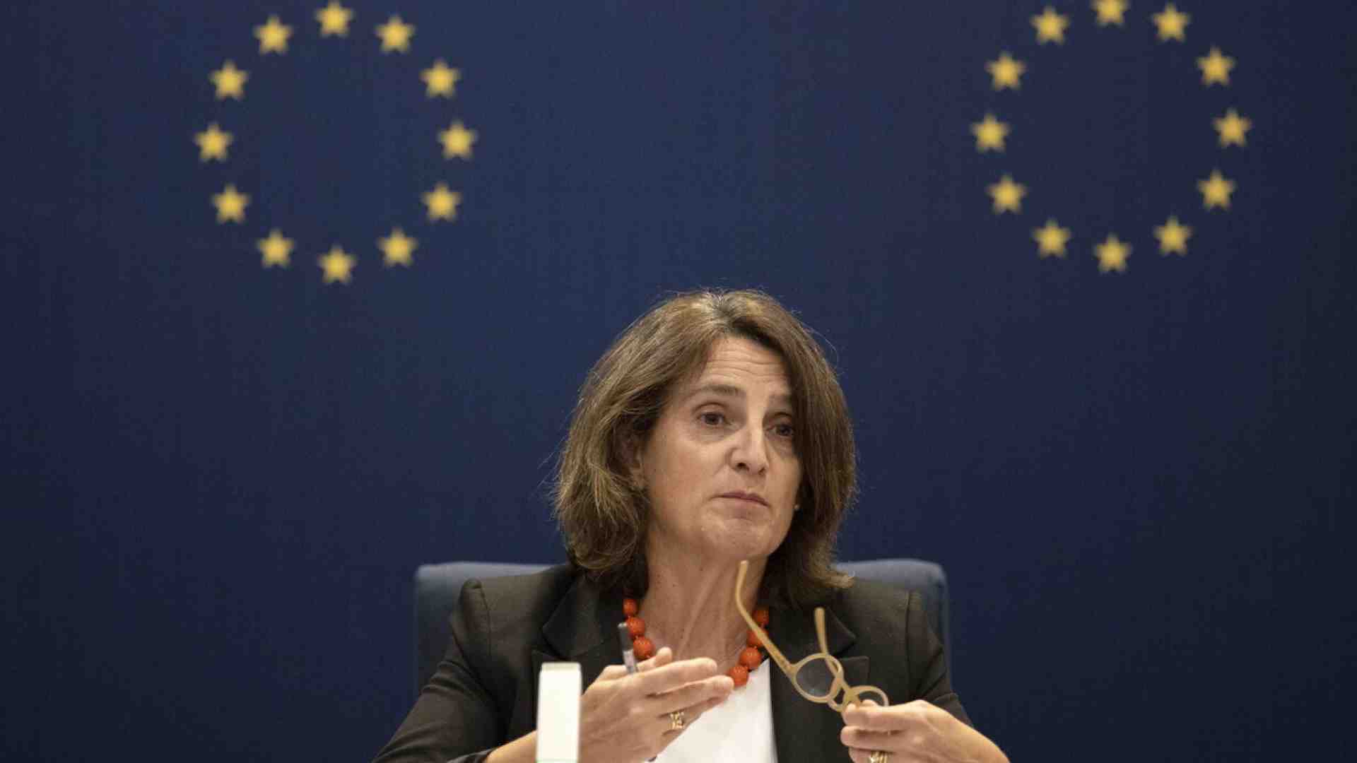 Immagine di La vice Ribera e la negoziatrice sul commercio criticano von der Leyen dove fa più male