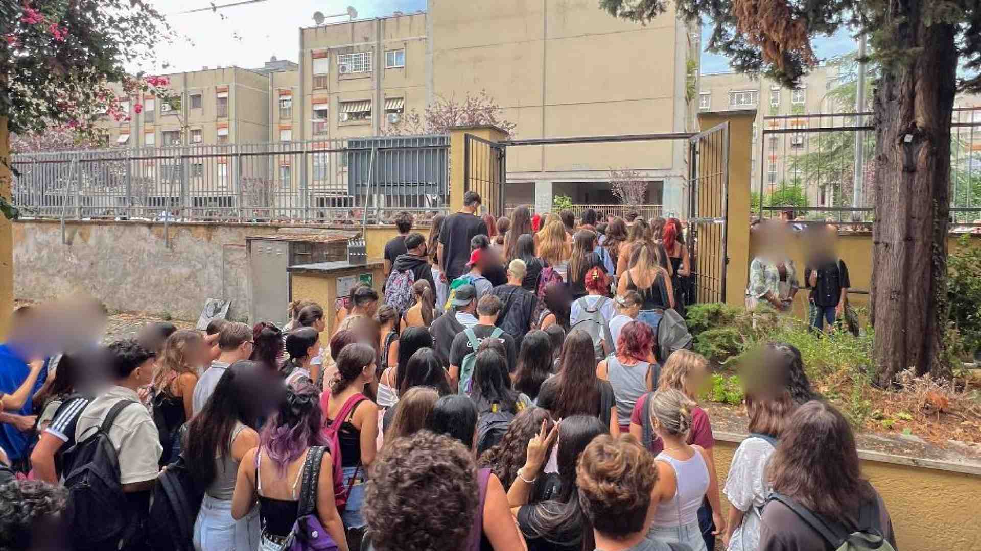 Immagine di Cellulari, sostegno, condotta: tutte le novità del nuovo anno scolastico