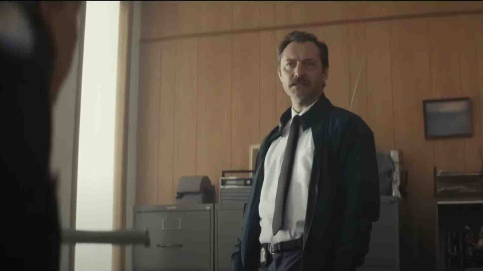 Immagine di Il Putin vero e quello interpretato da Jude Law. Parla l'autore di "Il mago del Cremlino"