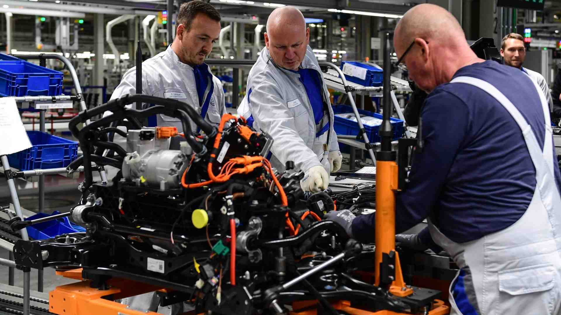 Immagine di L'auto è in crisi? La Germania senza lavoro scommette sui carri armati