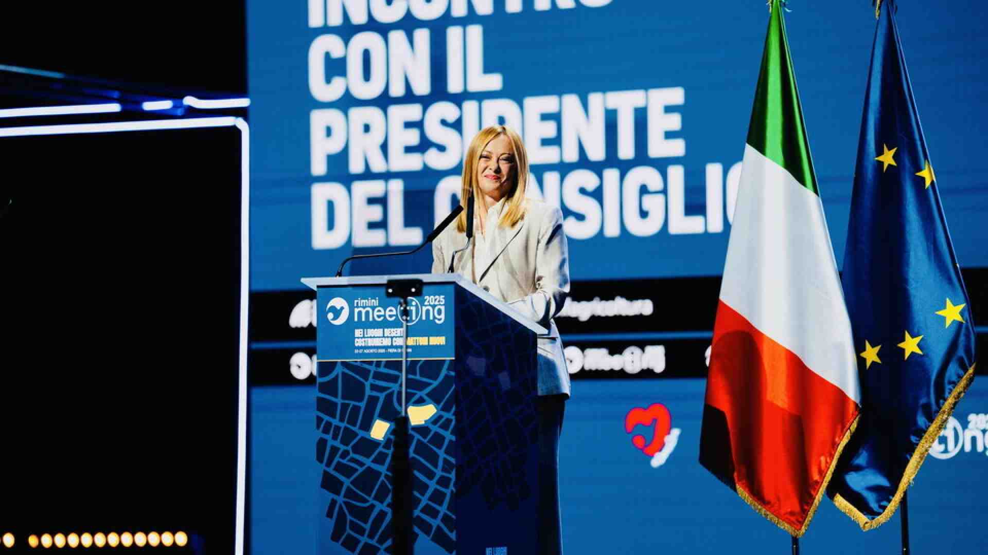 Immagine di A Parigi si guarda a Meloni e si studia un modello per federare le destre. Difficoltà e differenze