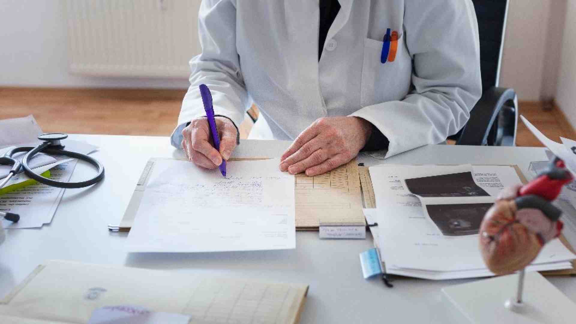 Immagine di Balzo di domande per fare il medico di base. E si può aprire prima lo studio