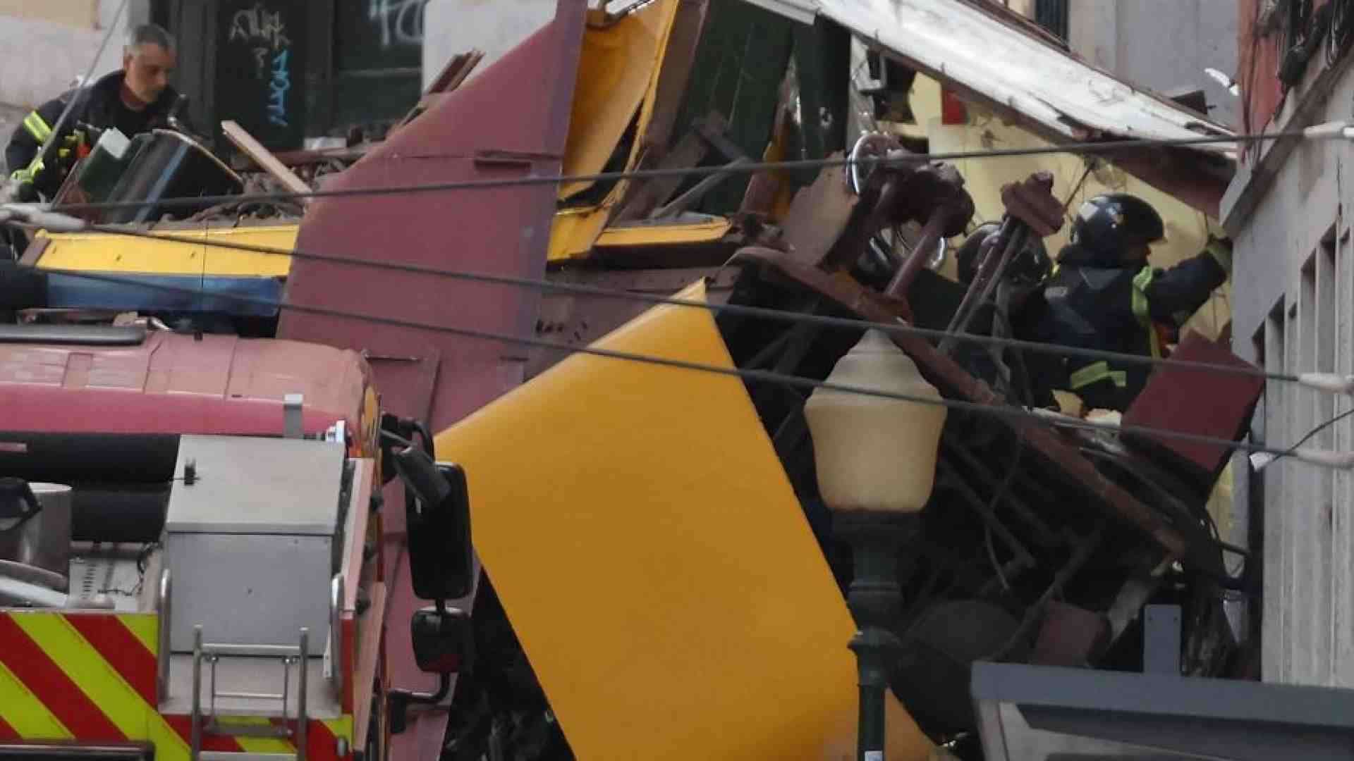 Immagine di La tragedia della funicolare di Lisbona: «Mancava la manutenzione»