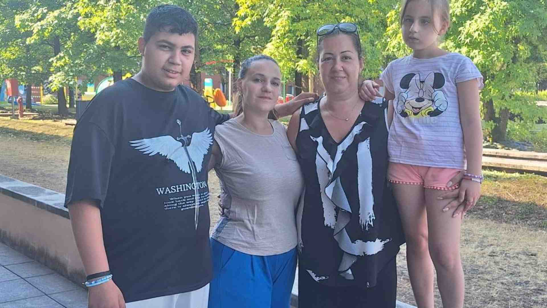 Immagine di Laura e le altre: quando una mamma non si arrende alla malattia di un figlio