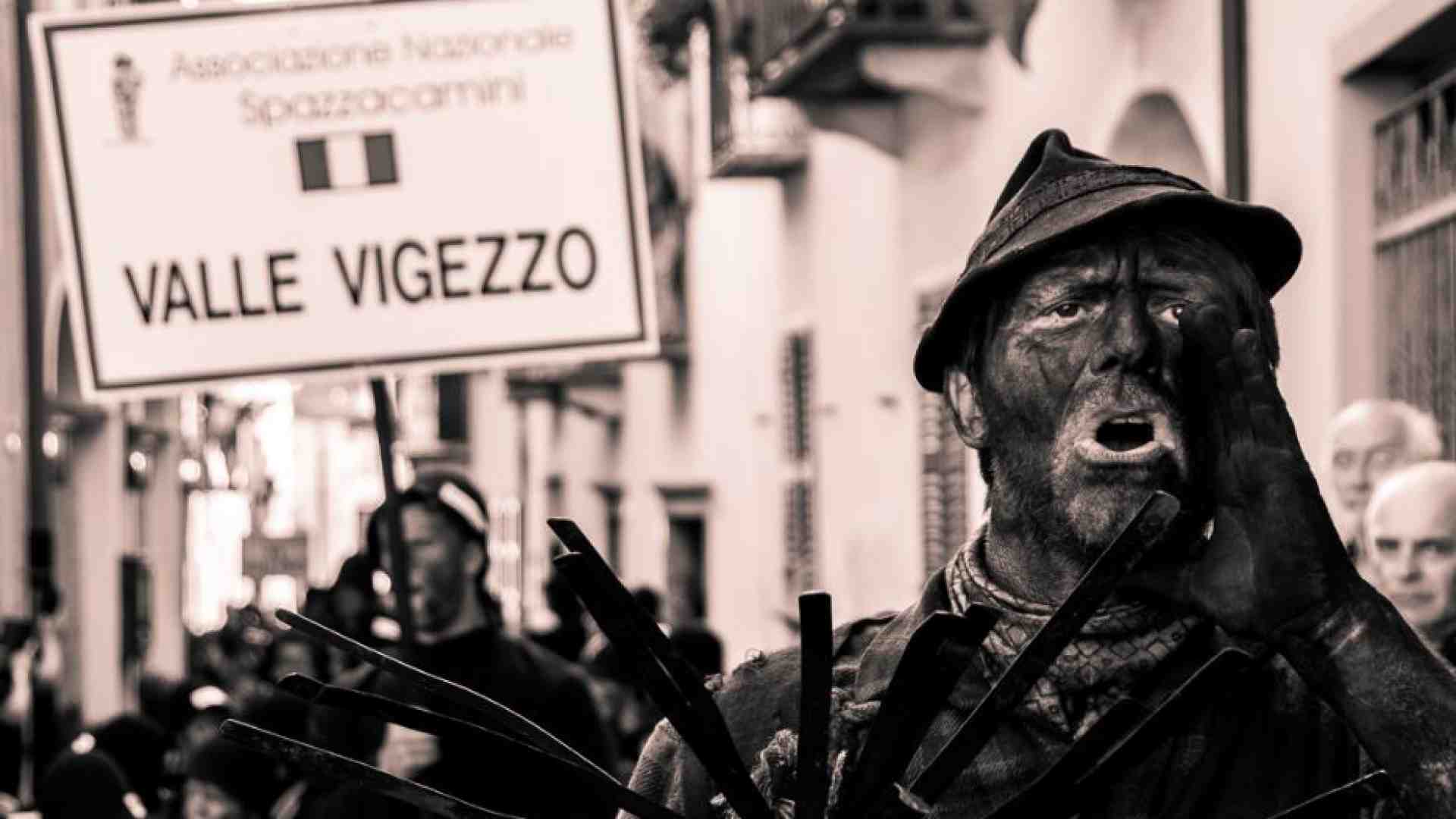 Immagine di Spazzacamini di tutto il mondo unitevi. Il raduno in Val Vigezzo