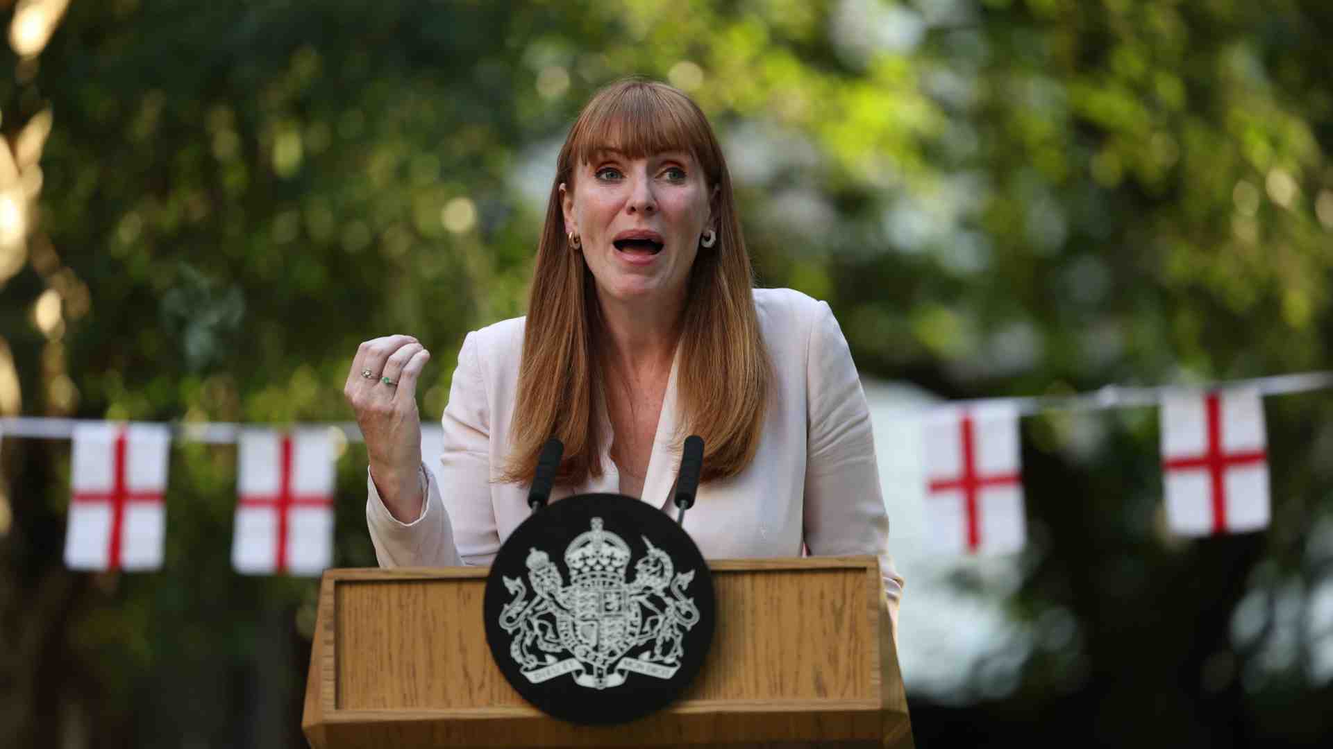 Immagine di Salta la vice di Starmer: non ha pagato le tasse. Ed è rimpasto a Londra