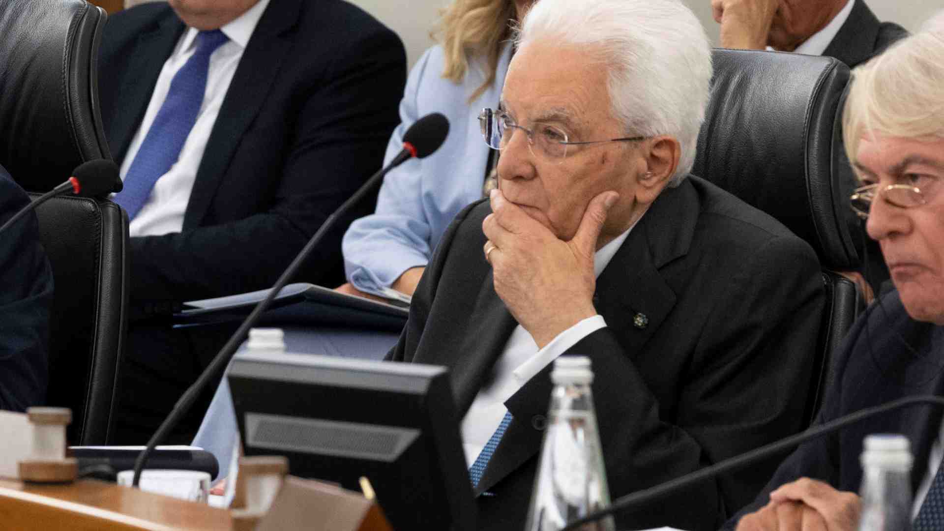 Immagine di Mattarella: «L’Europa è necessità e responsabilità. Non si esiti sulla pace»