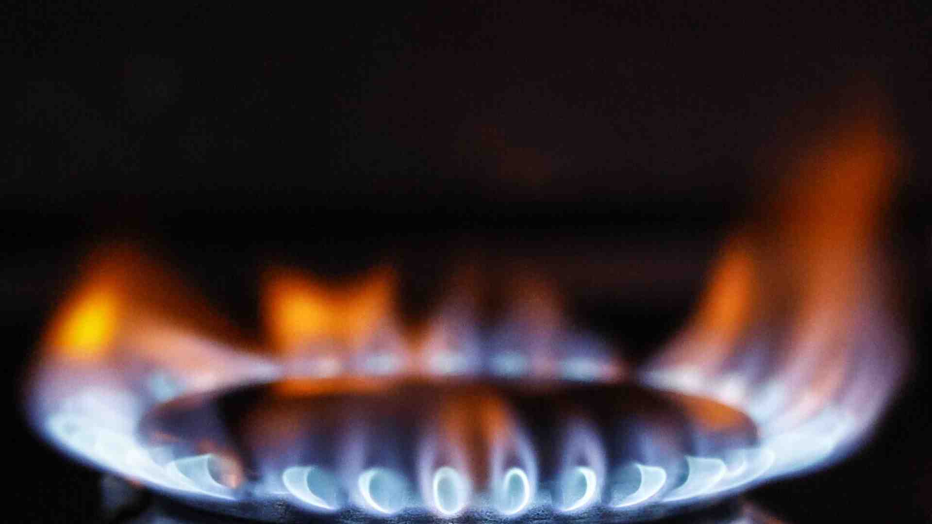 Immagine di II bilanci famigliari passano dal costo dell’energia. Arera sia vigile