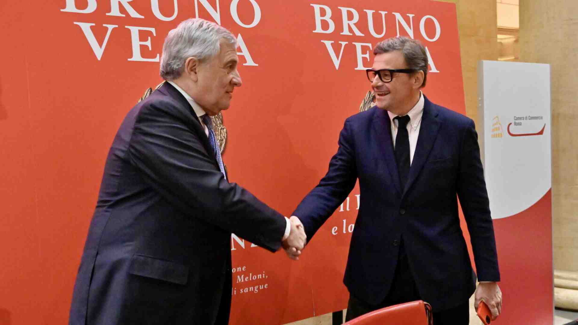 Immagine di A Marina Berlusconi non dispiacerebbe l'intesa (futuribile) Tajani-Calenda